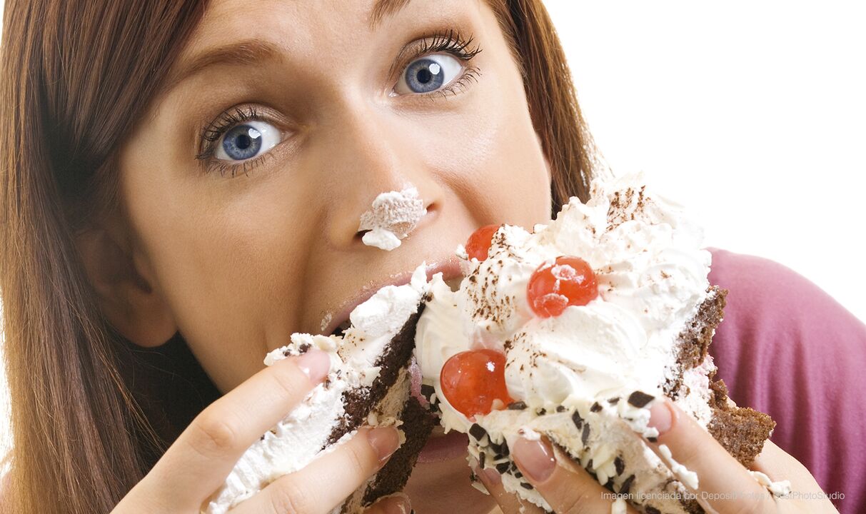 The girl who eats cake and is improving how to lose weight