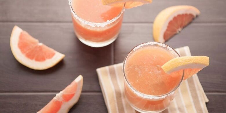 Grapefruit smoothie with watermelon for weight loss